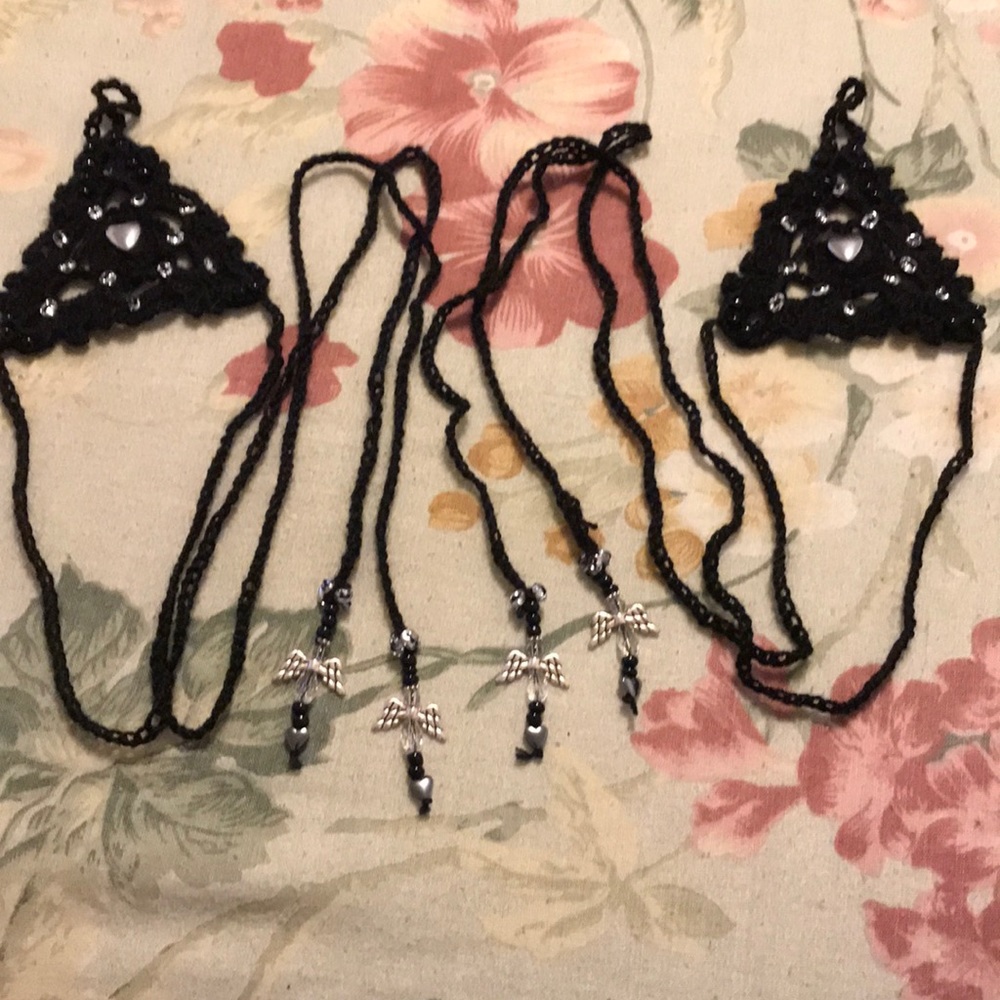 Biker Chic, Crochet barefoot sandal/Hand Decor